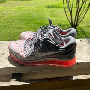 Nike Air Max 2017 size 7.5